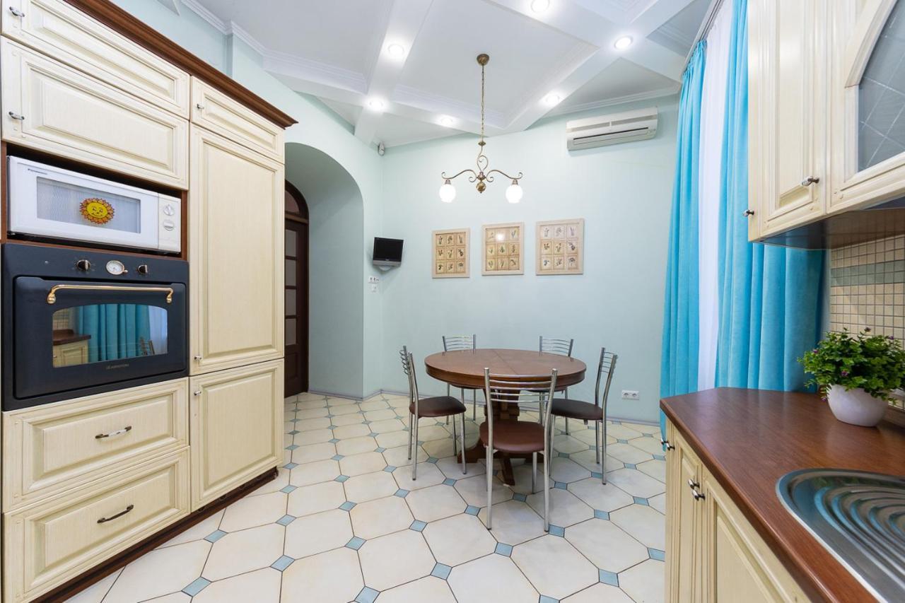 Apartament On Independence Square Киев Экстерьер фото