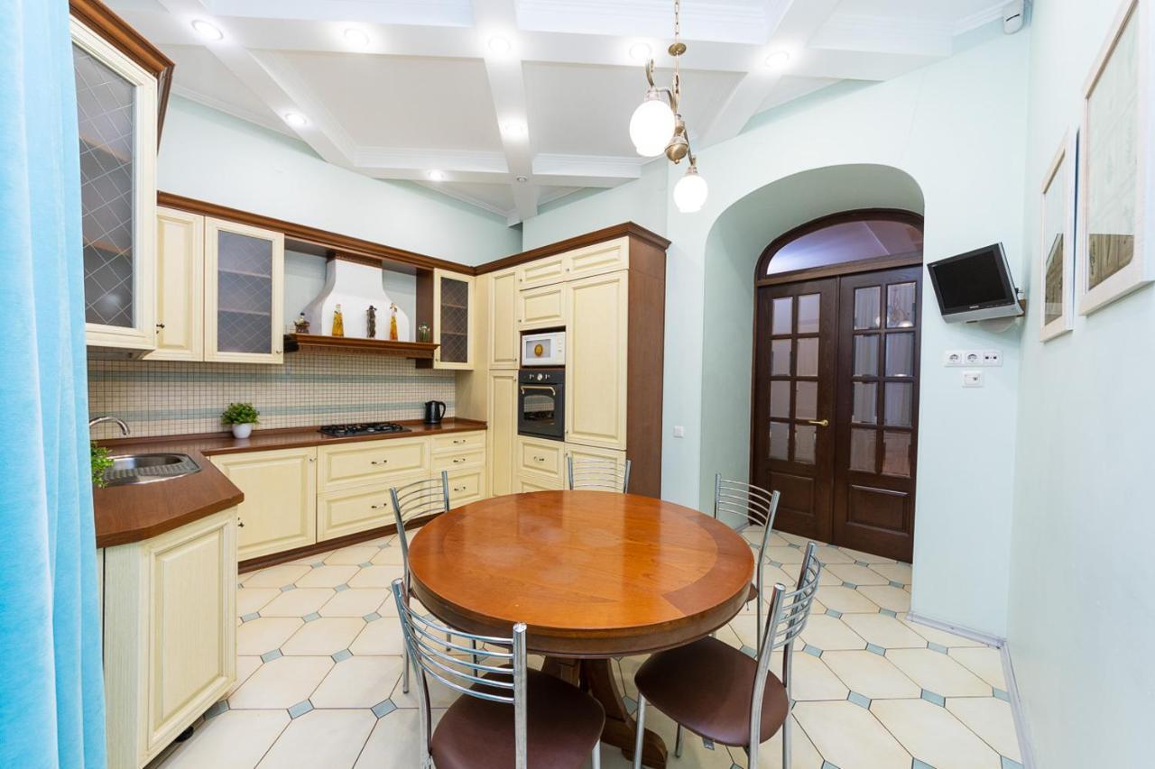Apartament On Independence Square Киев Экстерьер фото