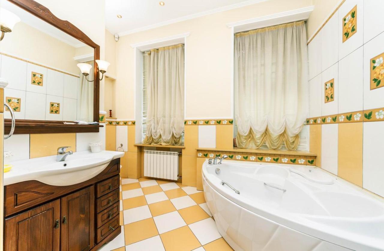 Apartament On Independence Square Киев Экстерьер фото