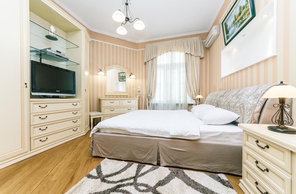 Apartament On Independence Square Киев Экстерьер фото