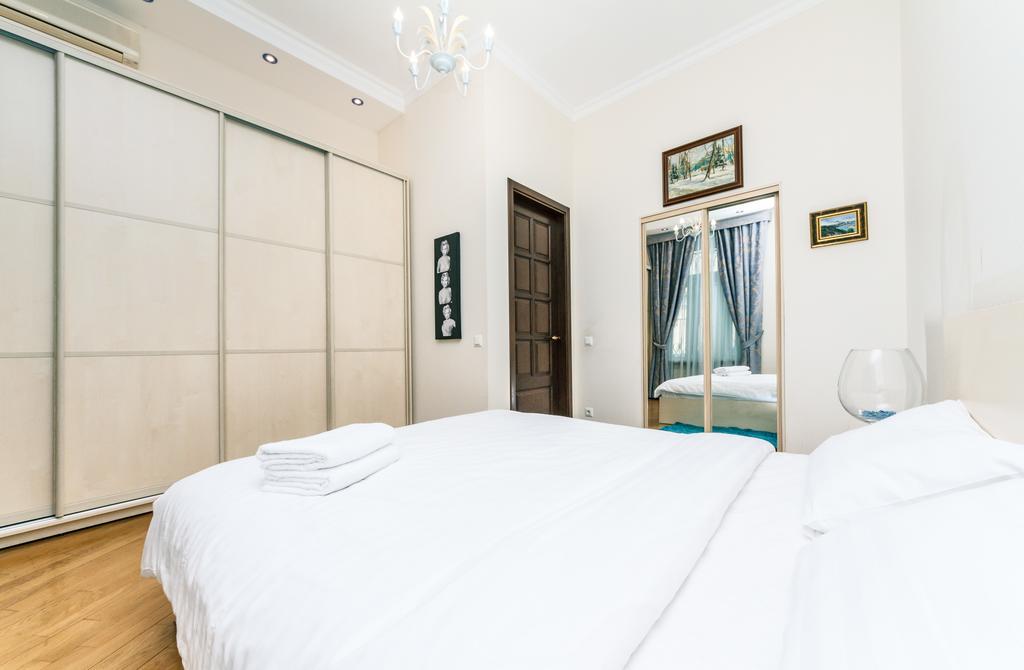 Apartament On Independence Square Киев Экстерьер фото